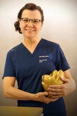 Silvia Brühl Zahnmedizinische Fachangestellte